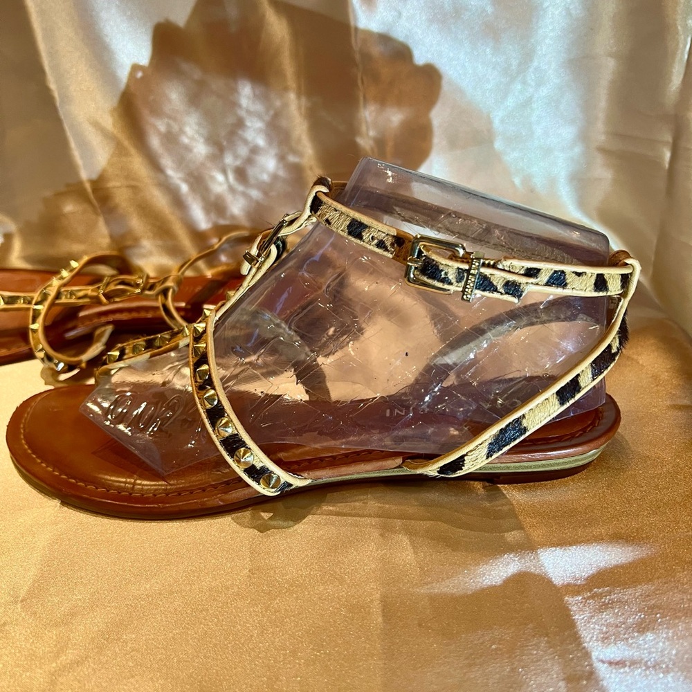 Shoes - Picture 2 of 12